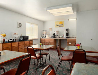 Days Inn By Wyndham Stoughton Wi. Exterior foto